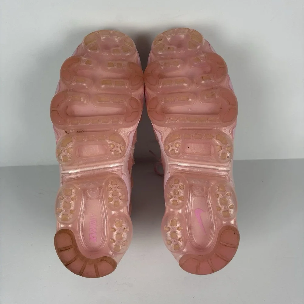 Nike product pair